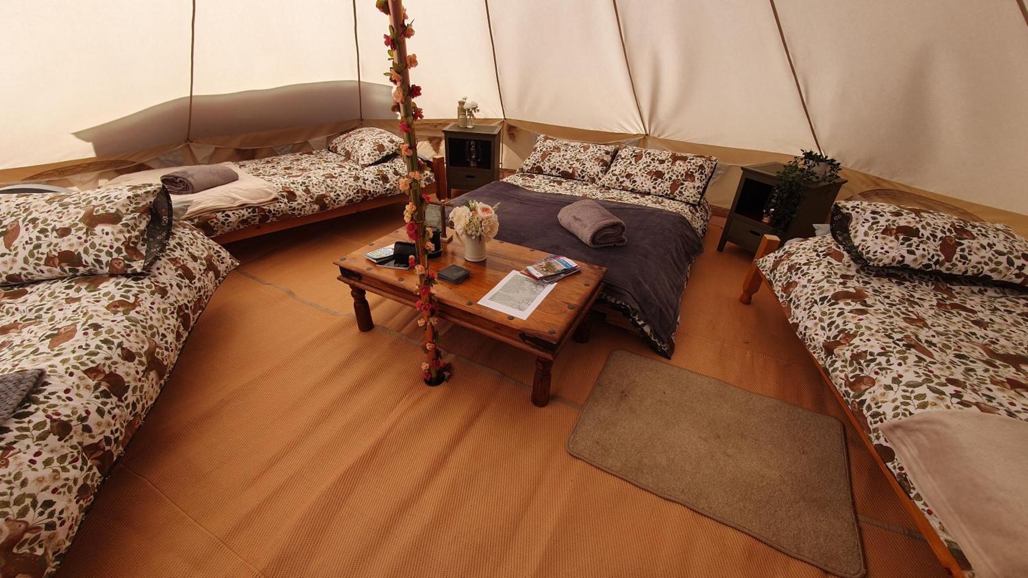 Hotel Calon Y Goedwig Glamping Llandovery Exterior foto
