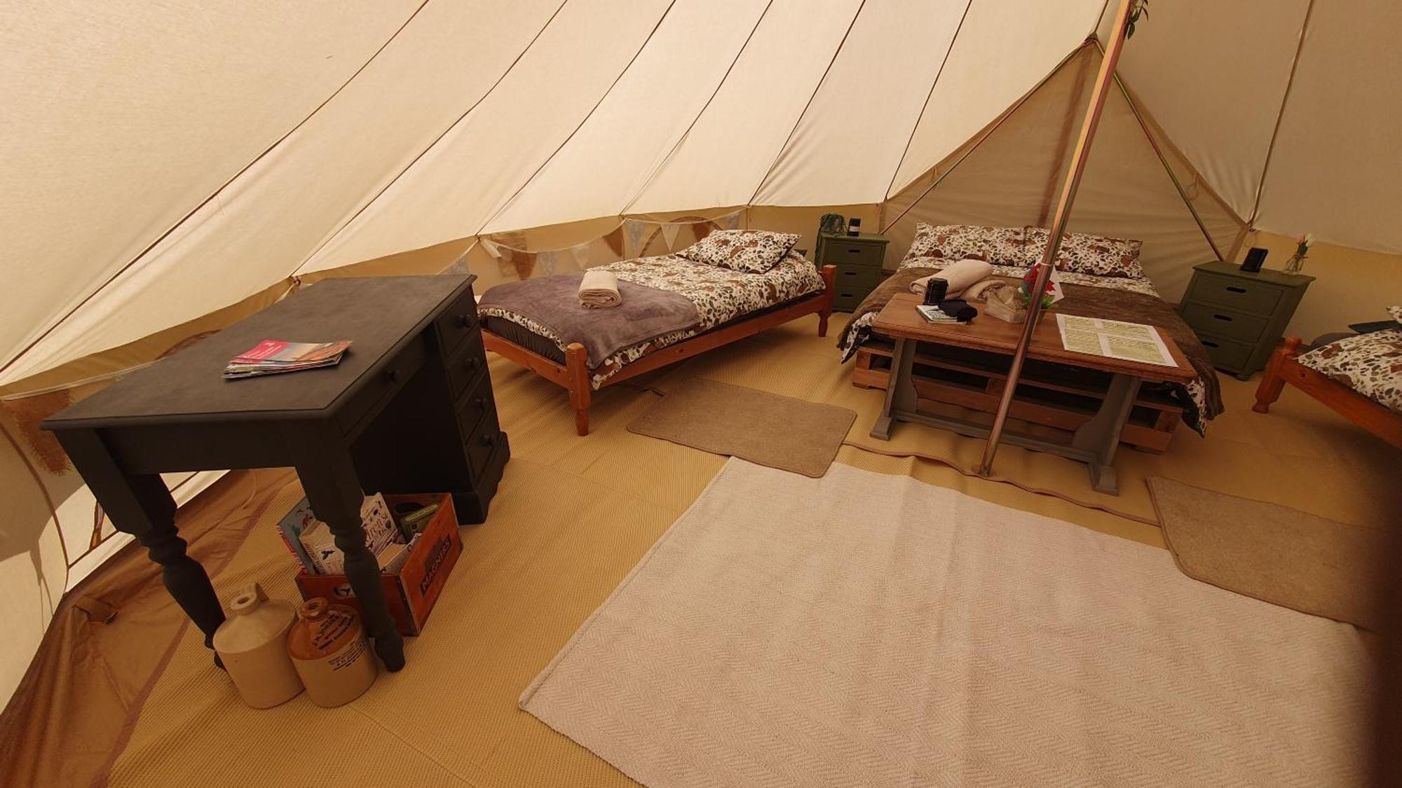 Hotel Calon Y Goedwig Glamping Llandovery Exterior foto